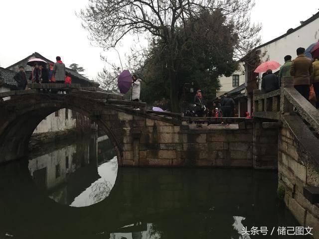 逃离违建房屋6